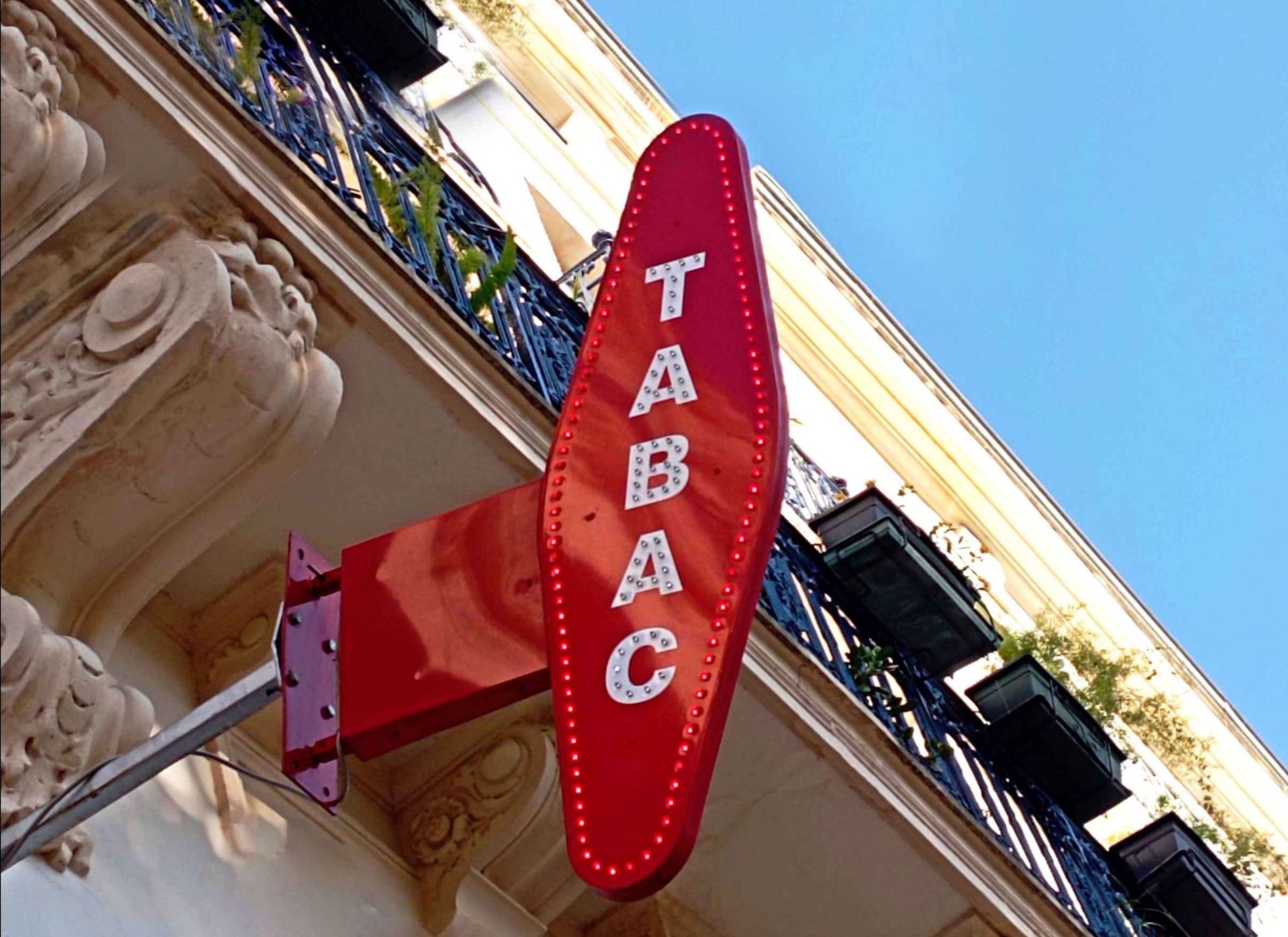 Carotte TABAC à leds haute luminosité hauteur 800, 1000 ou 1250mm , nous contacter 0442725165